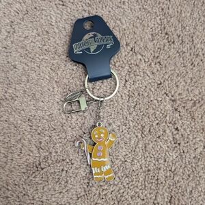 Universal Studios Gingerbread Man Keychain